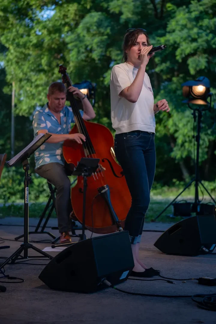 live-endingen-kultur in den reben 2021- rejana wook Foto Gregor Marstaller