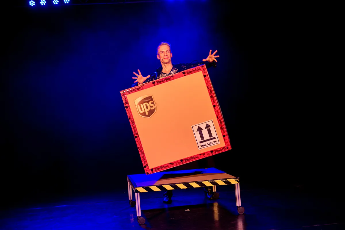 live-waldkirch - theater am Kastelberg - mangie 2026- MagicMan Foto Gregor Marstaller