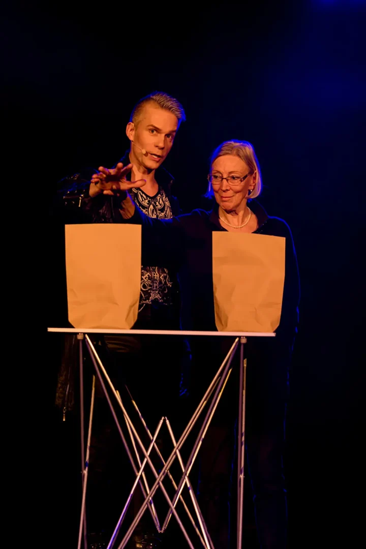 live-waldkirch - theater am Kastelberg - mangie 2026- MagicMan Foto Gregor Marstaller