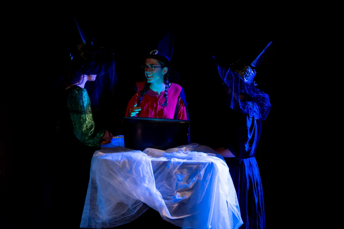 gklickt - livefotografie - Theater - macbest - terry-pratthett- theater fluegelschuh Foto Gregor Marstaller