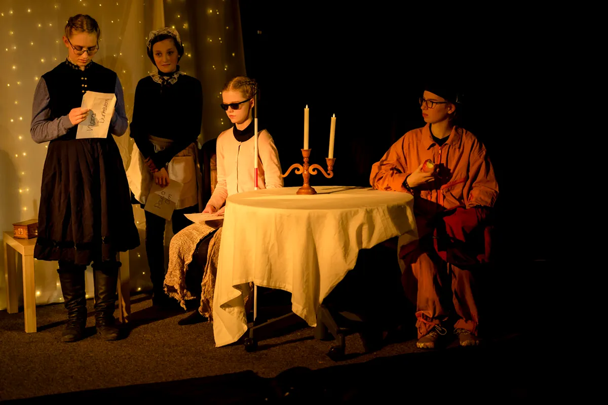 gklickt - livefotografie - Theater - spielverderber - michel ende- theater fluegelschuh Foto Gregor Marstaller